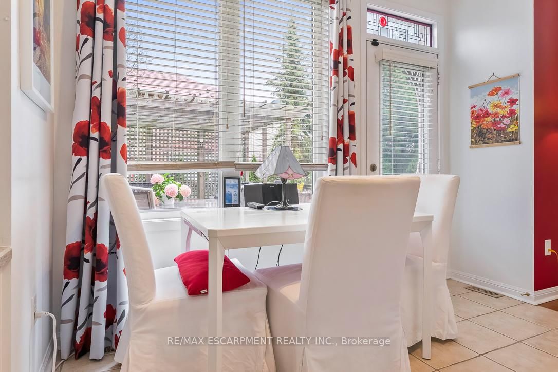 1211 Barr Crescent - Photo 20