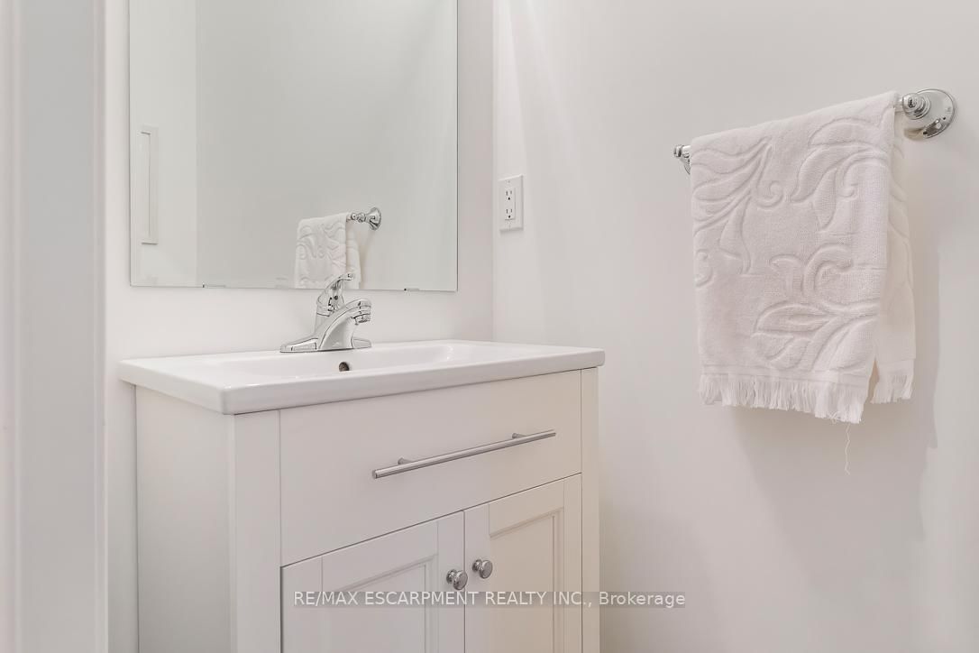 1211 Barr Crescent - Photo 21