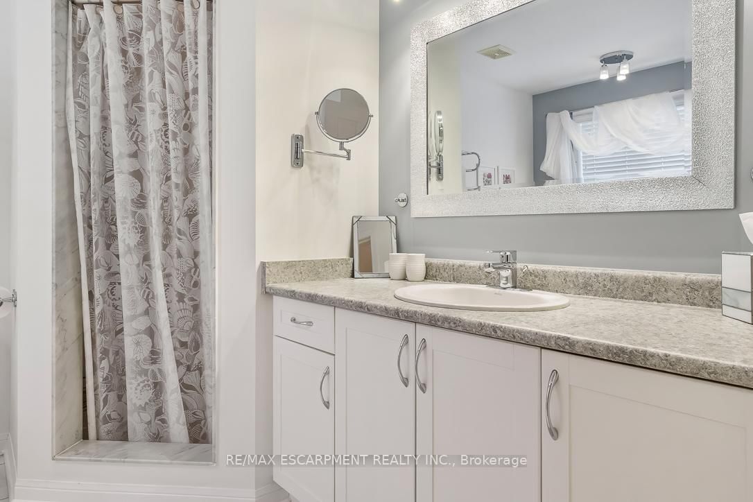 1211 Barr Crescent - Photo 25