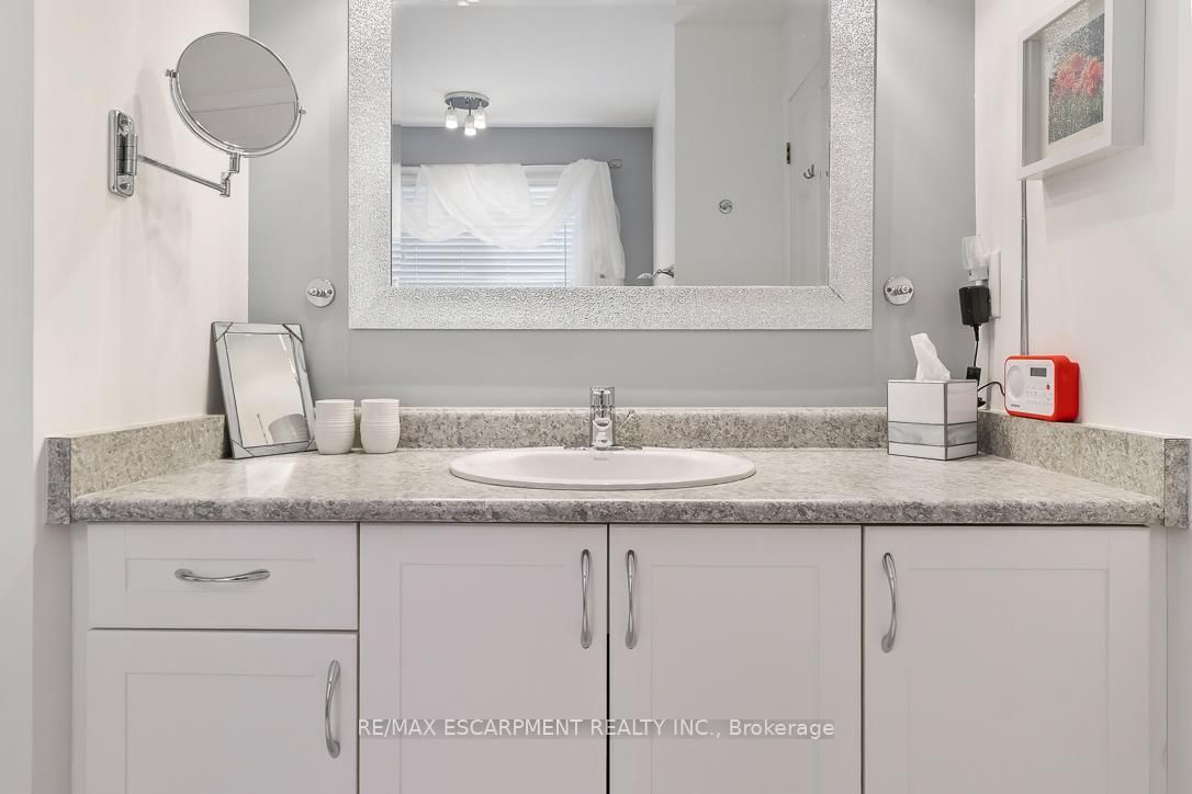 1211 Barr Crescent - Photo 26