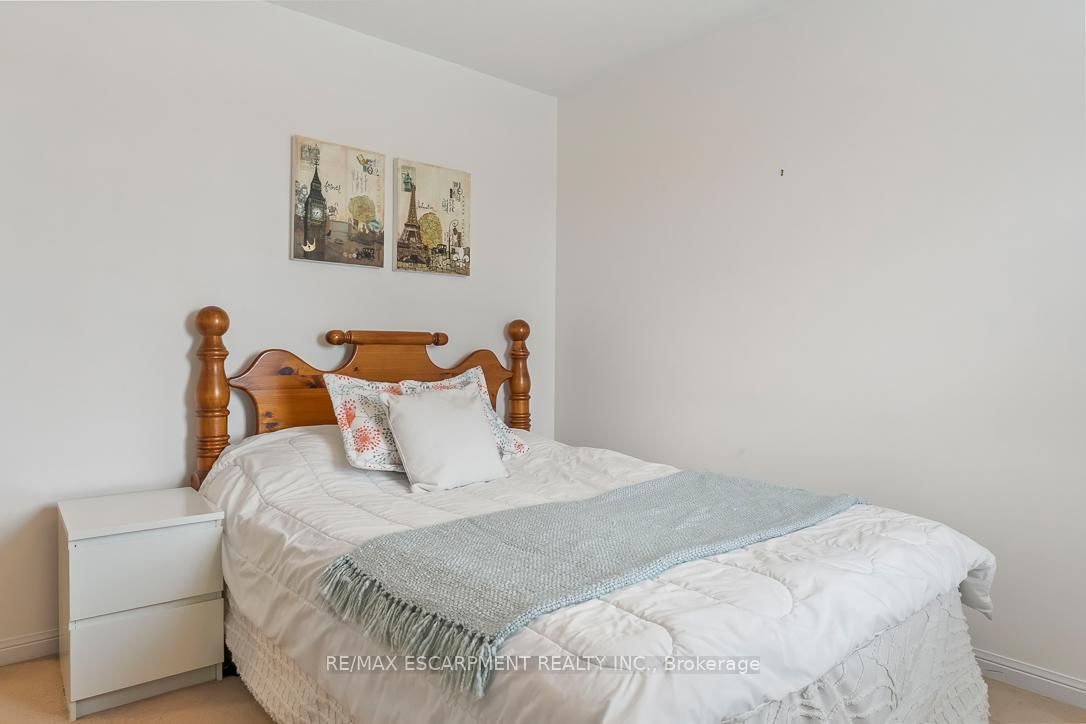 1211 Barr Crescent - Photo 30