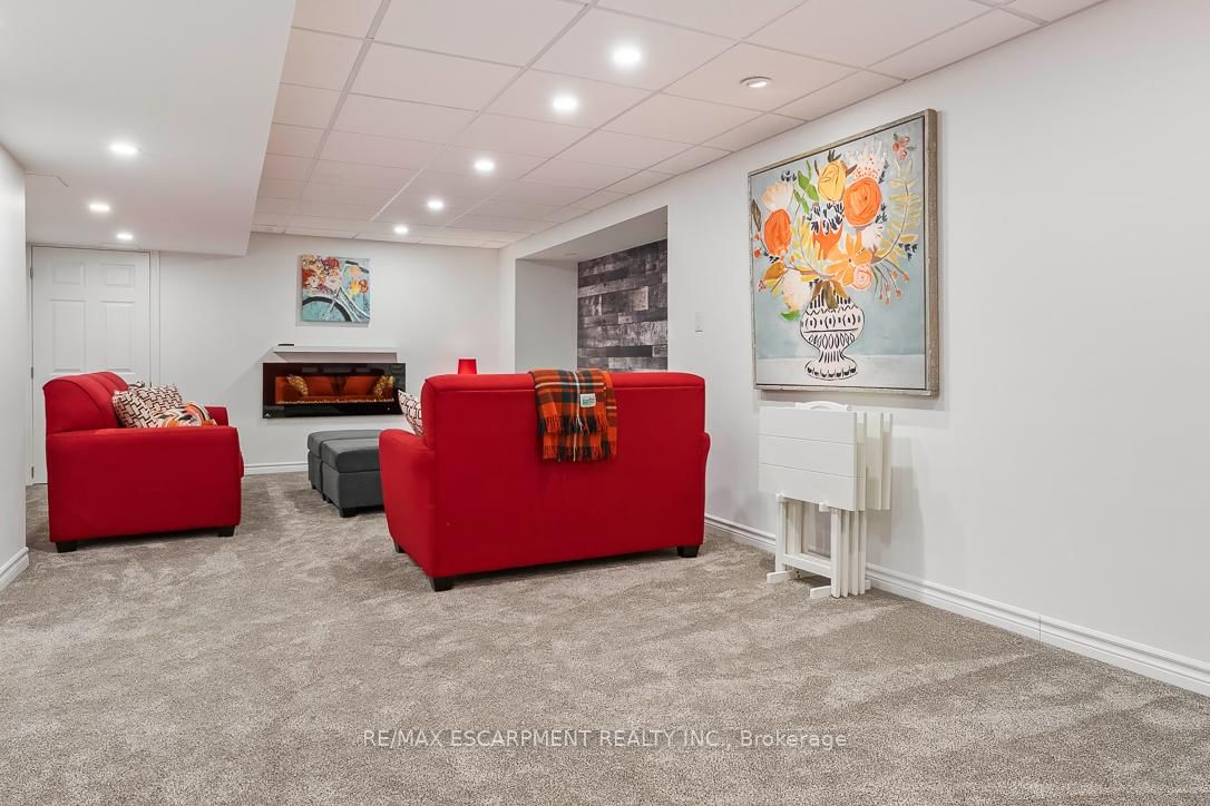 1211 Barr Crescent - Photo 40