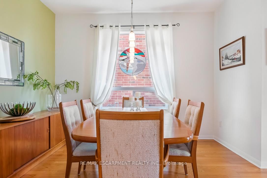 1211 Barr Crescent - Photo 9