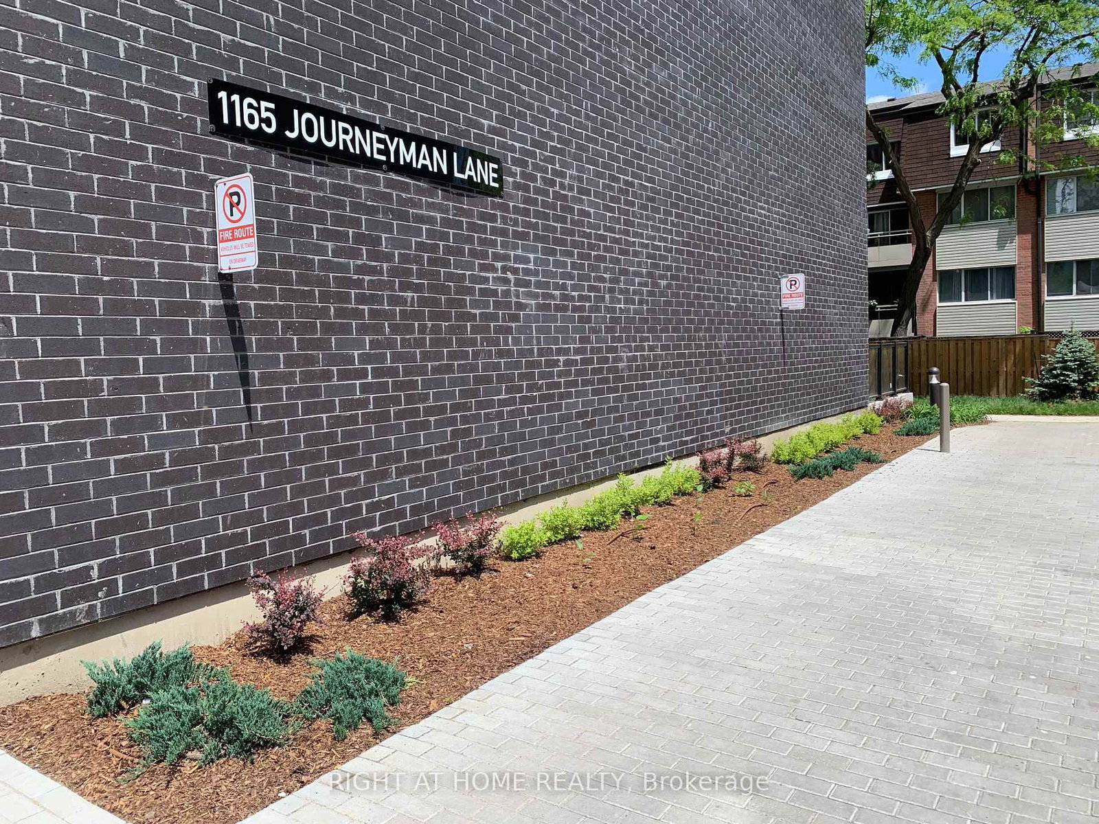 1165 Journeyman Lane, Unit 112 - Photo 4