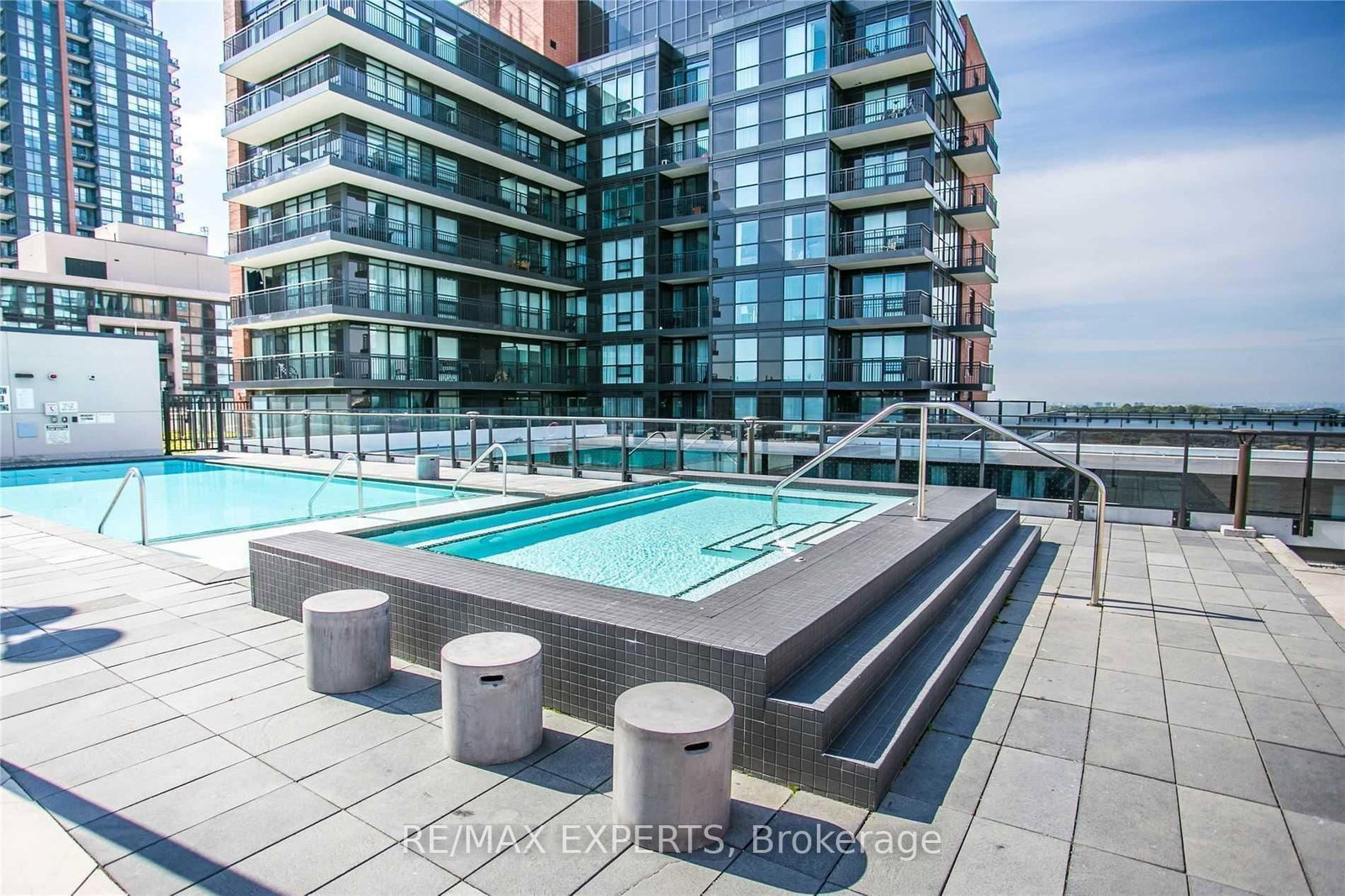 3091 Dufferin Street, Unit 405 - Photo 2