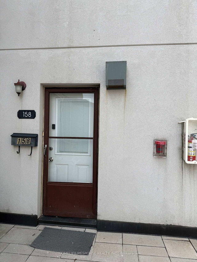 158 - 1055 DUNDAS Street E