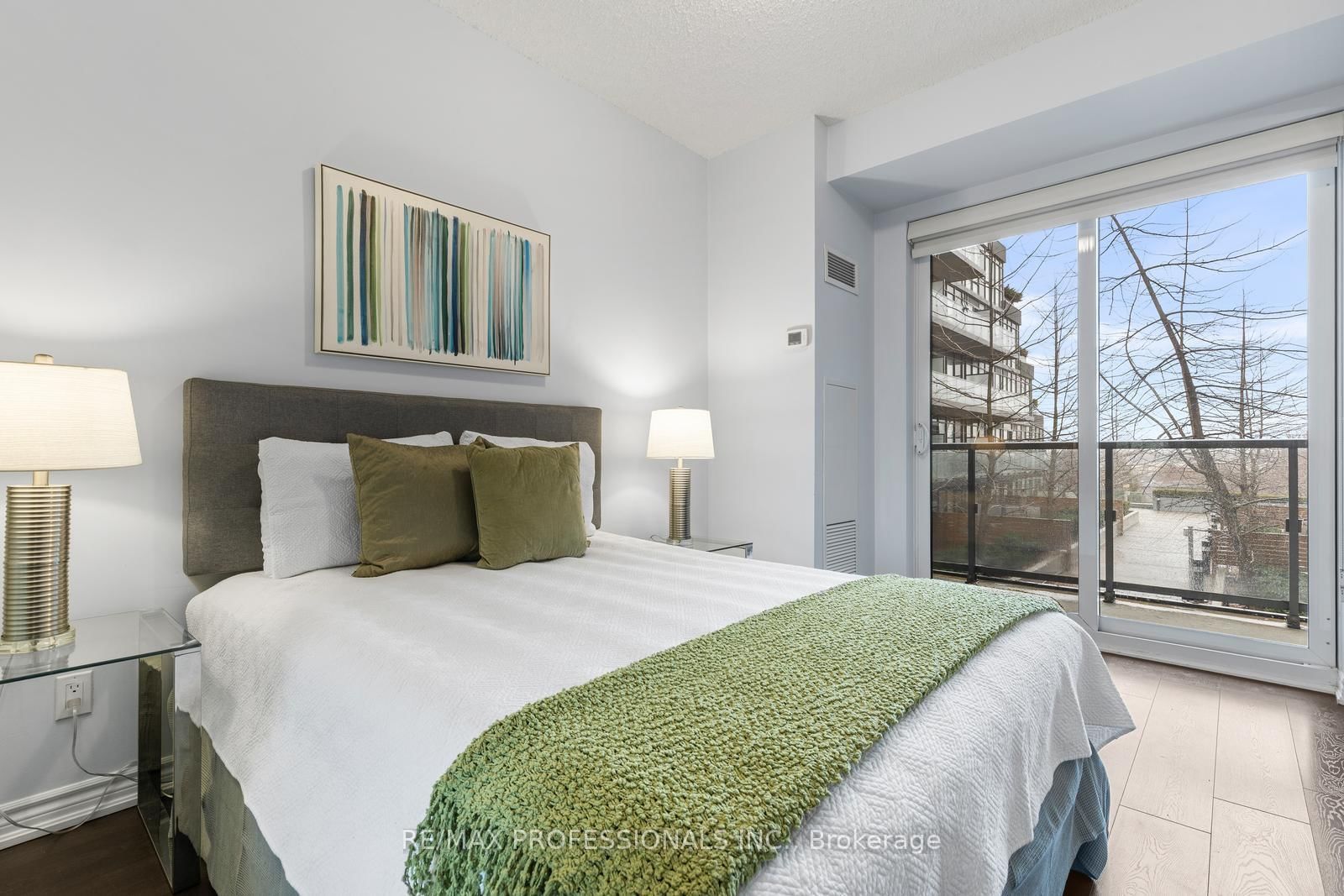 15 James Finlay Way, Unit 723 - Photo 14