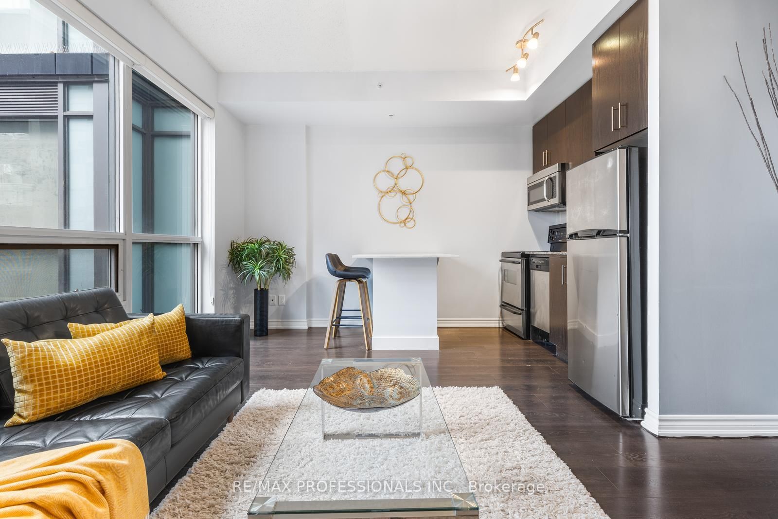 15 James Finlay Way, Unit 723 - Photo 6