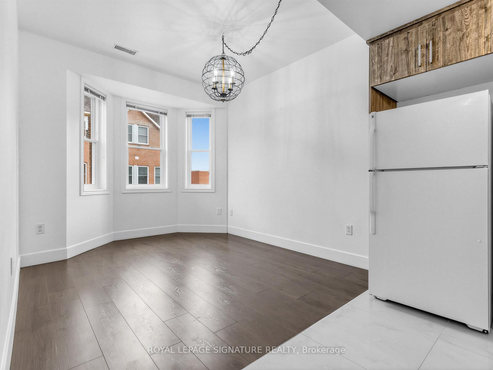 760 Lawrence Avenue W, Unit 121 - Photo 5