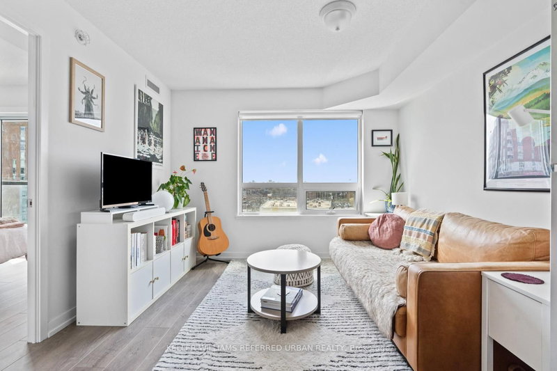 811 - 1420 Dupont St, Toronto, M6H 0C2 | Image 2