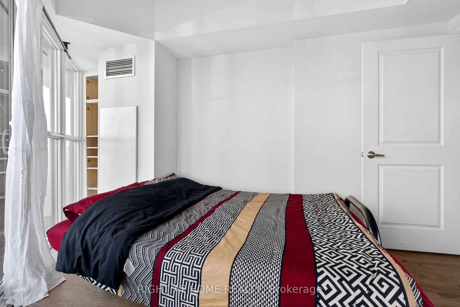 50 Absolute Avenue, Unit 3806 - Photo 15