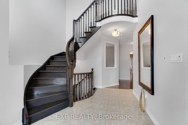 3095 Tacc Dr, Mississauga, L5M 0A9 | Image 3