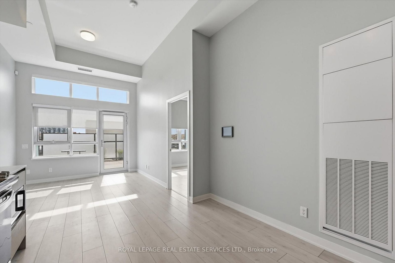 405 Dundas Street W, Unit 104 - Photo 13