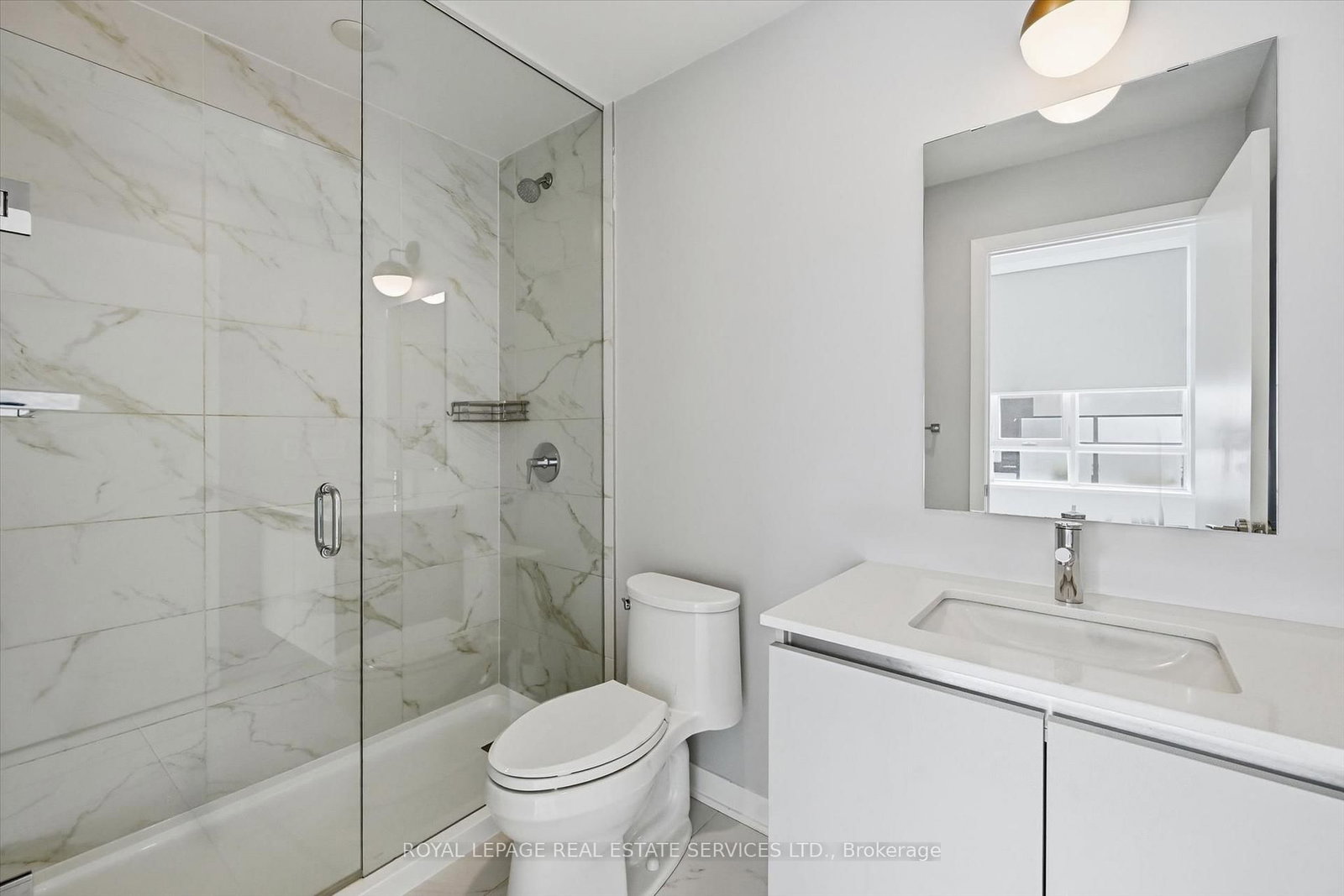 405 Dundas Street W, Unit 104 - Photo 29