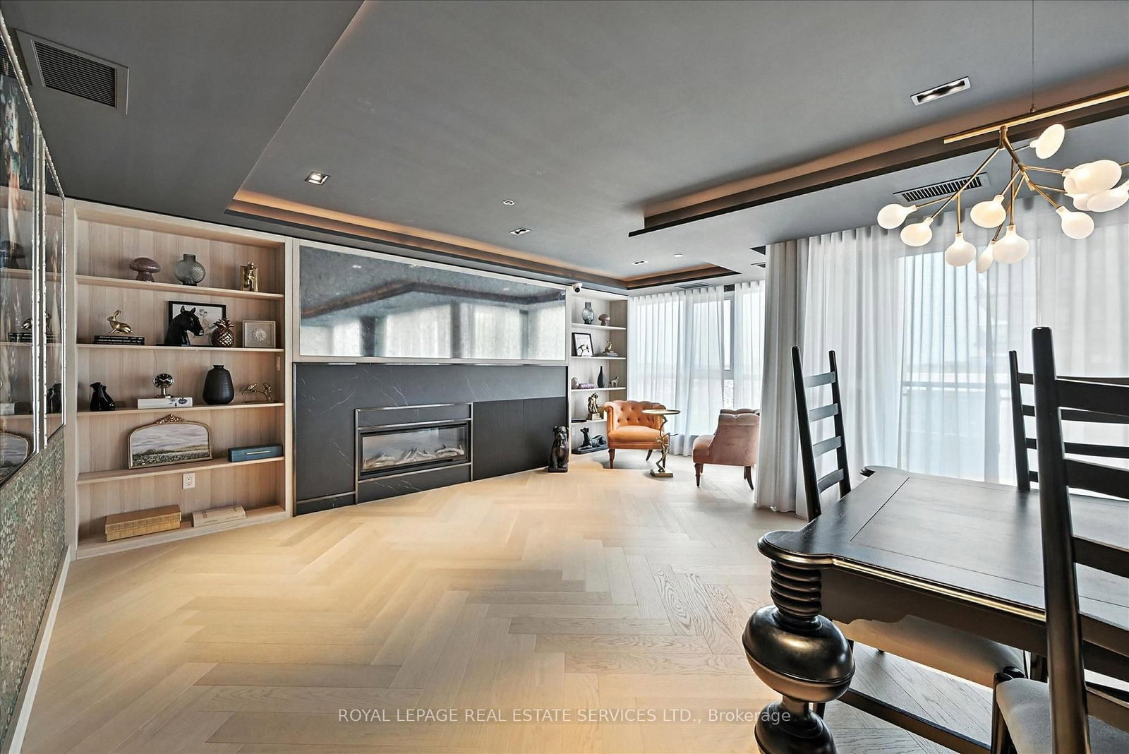 405 Dundas Street W, Unit 104 - Photo 35