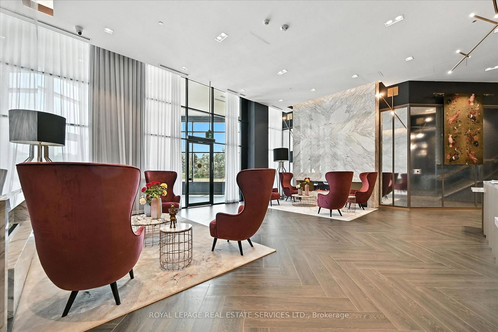 405 Dundas Street W, Unit 104 - Photo 4