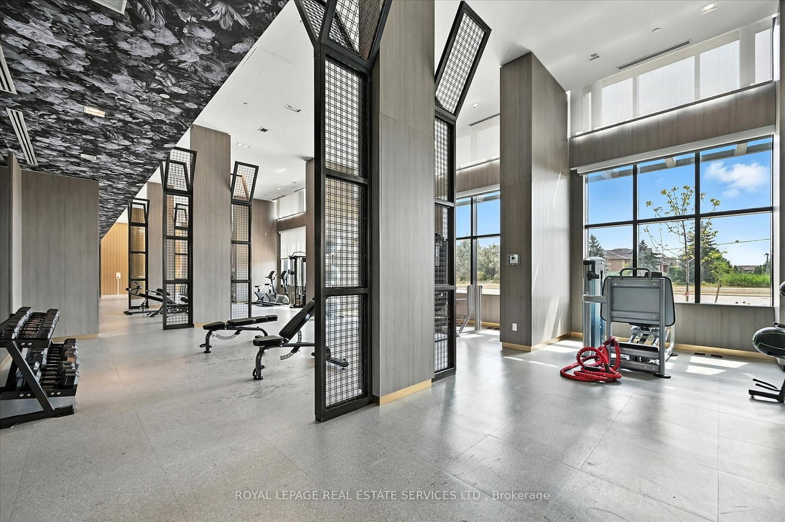 405 Dundas Street W, Unit 104 - Photo 42