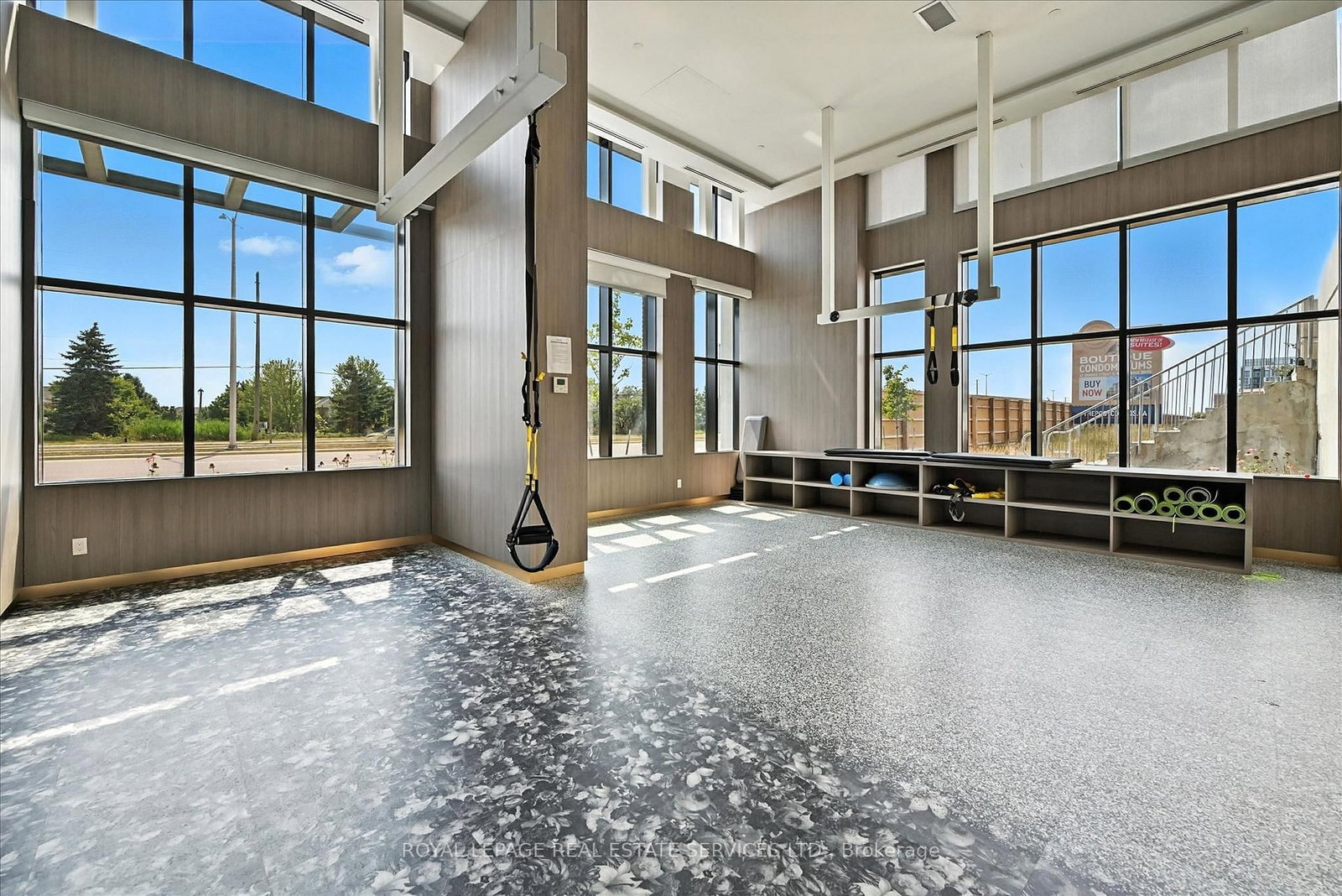 405 Dundas Street W, Unit 104 - Photo 43