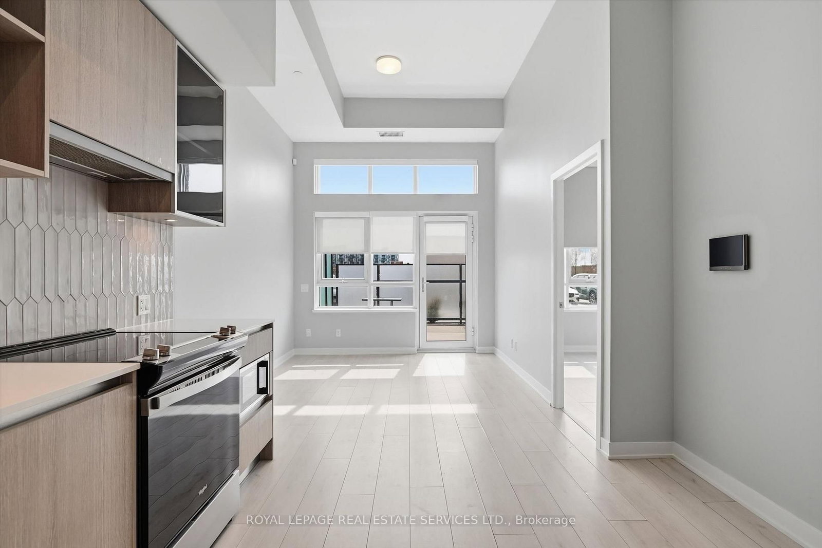 405 Dundas Street W, Unit 104 - Photo 9