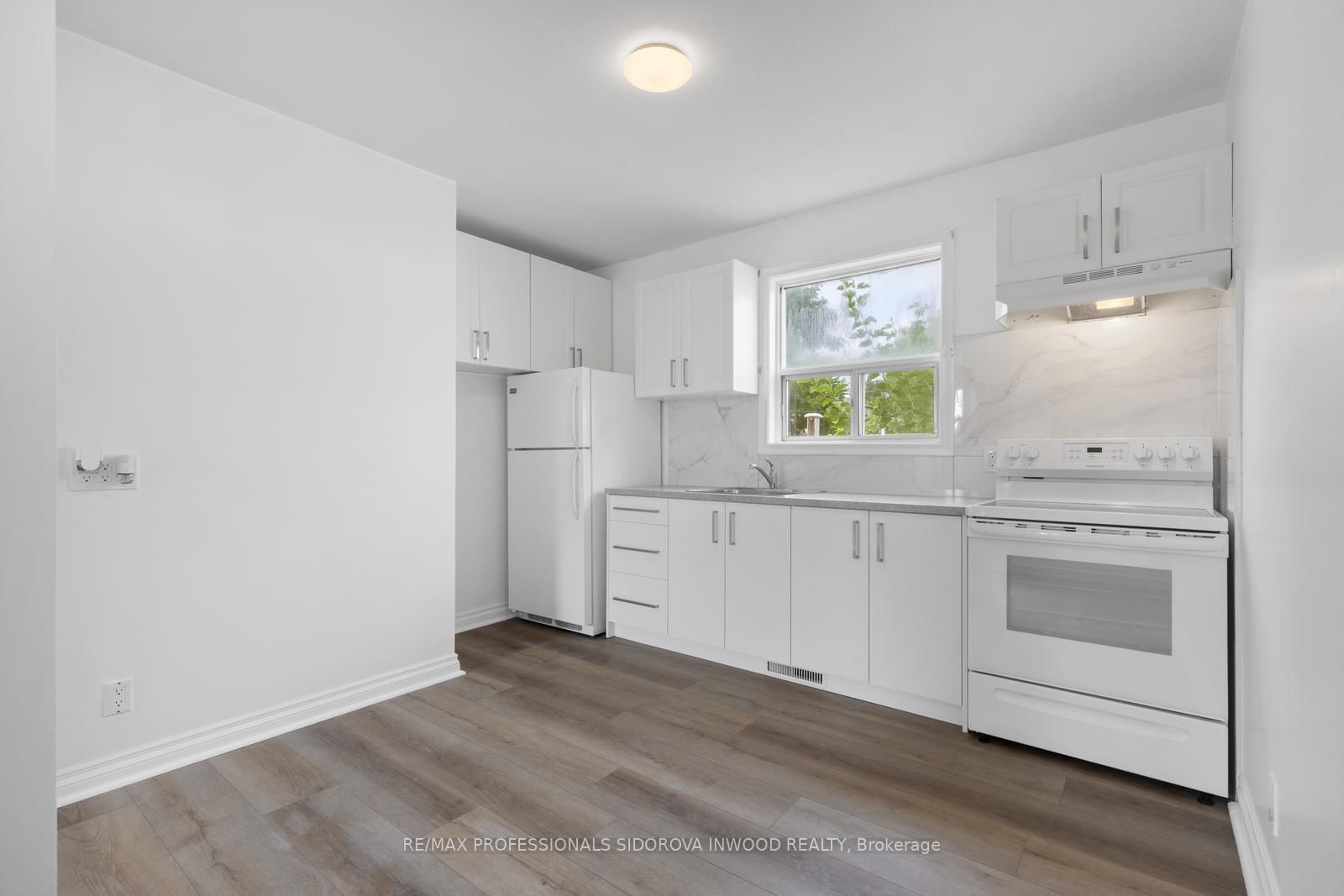 1 Dixon Road, Unit 2 - Photo 6