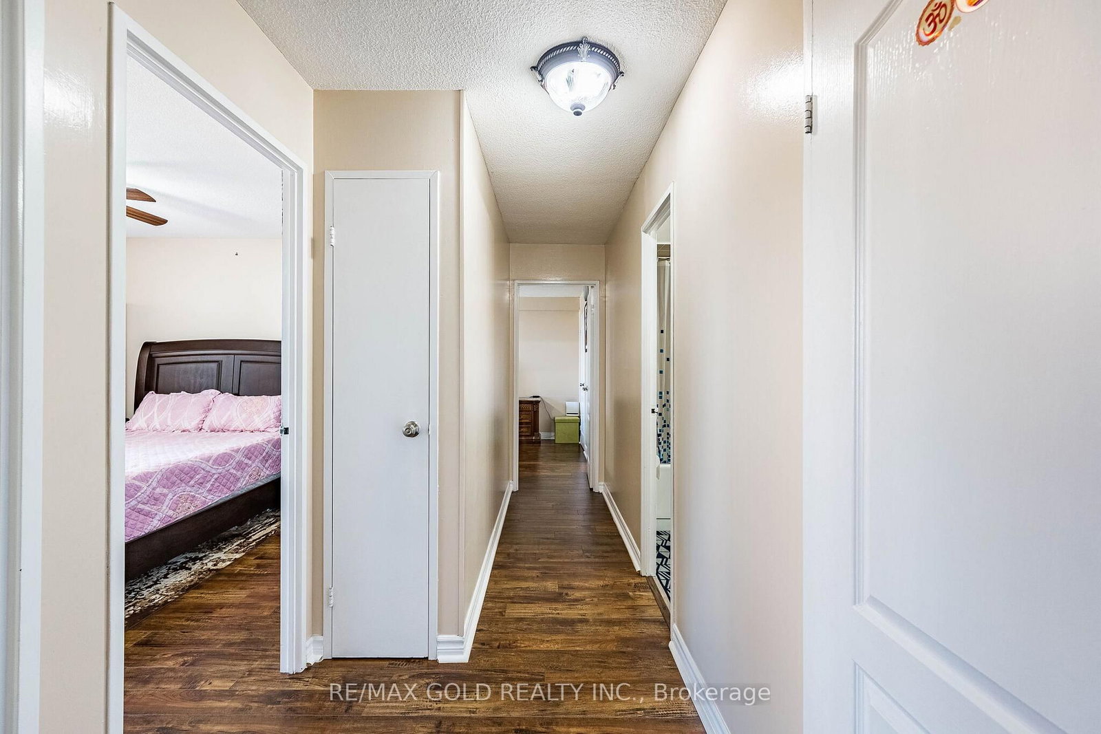 18 Knightsbridge Road, Unit 404 - Photo 28