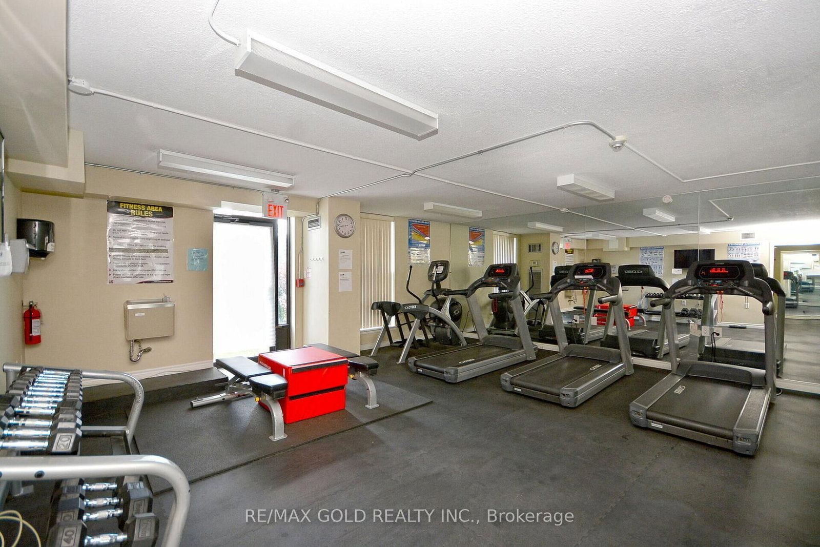 18 Knightsbridge Road, Unit 404 - Photo 43