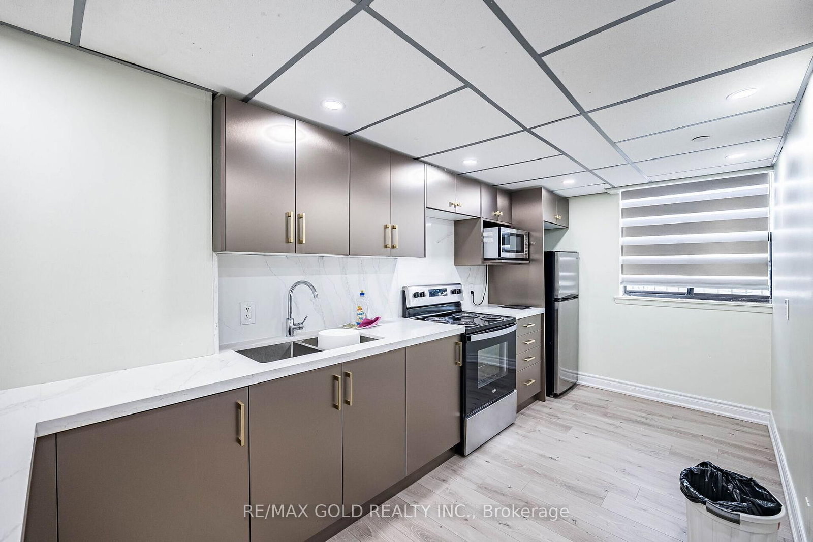 18 Knightsbridge Road, Unit 404 - Photo 44