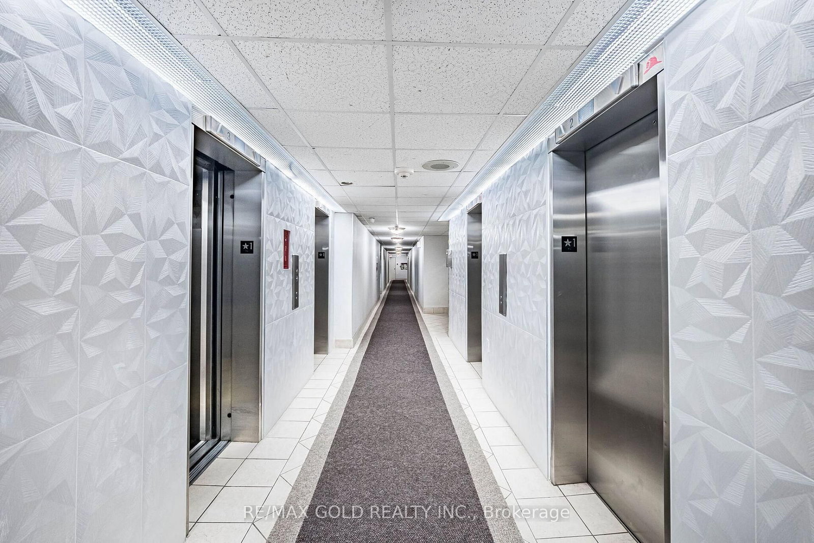 18 Knightsbridge Road, Unit 404 - Photo 7