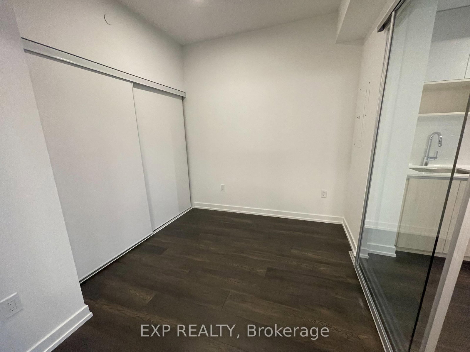 799 The Queensway, Unit 521 - Photo 11