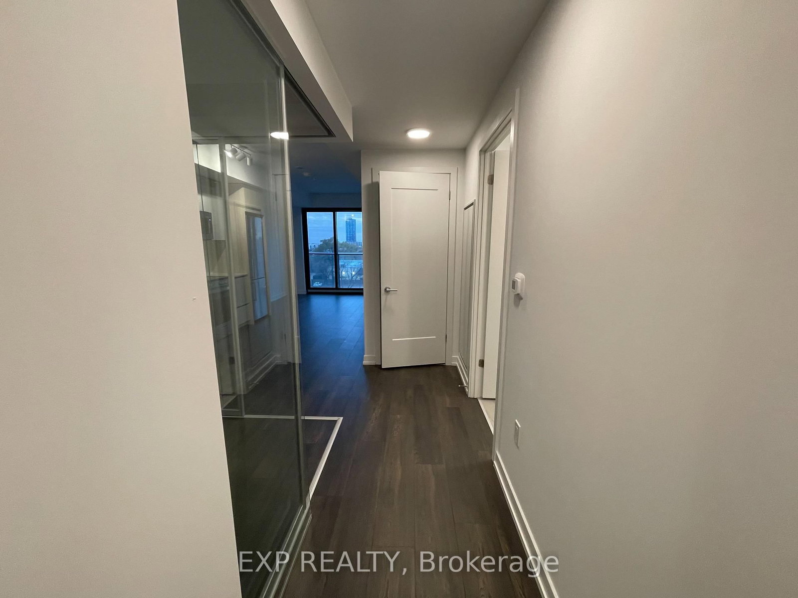 799 The Queensway, Unit 521 - Photo 3