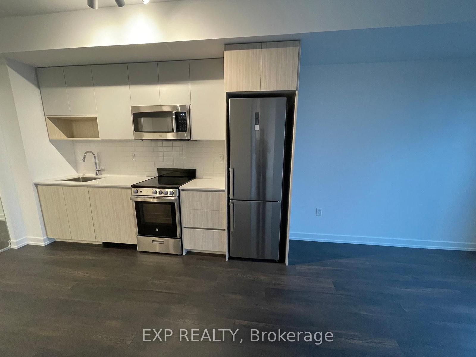 799 The Queensway, Unit 521 - Photo 6