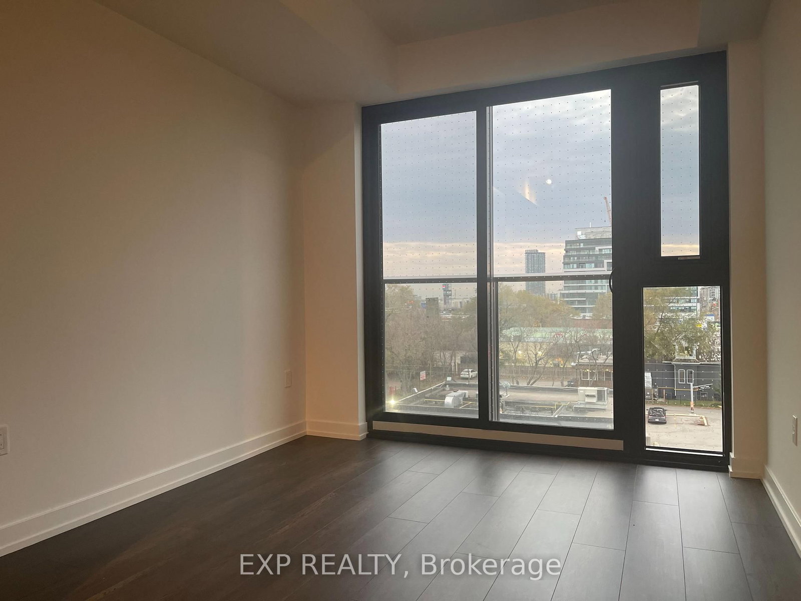 799 The Queensway, Unit 521 - Photo 7