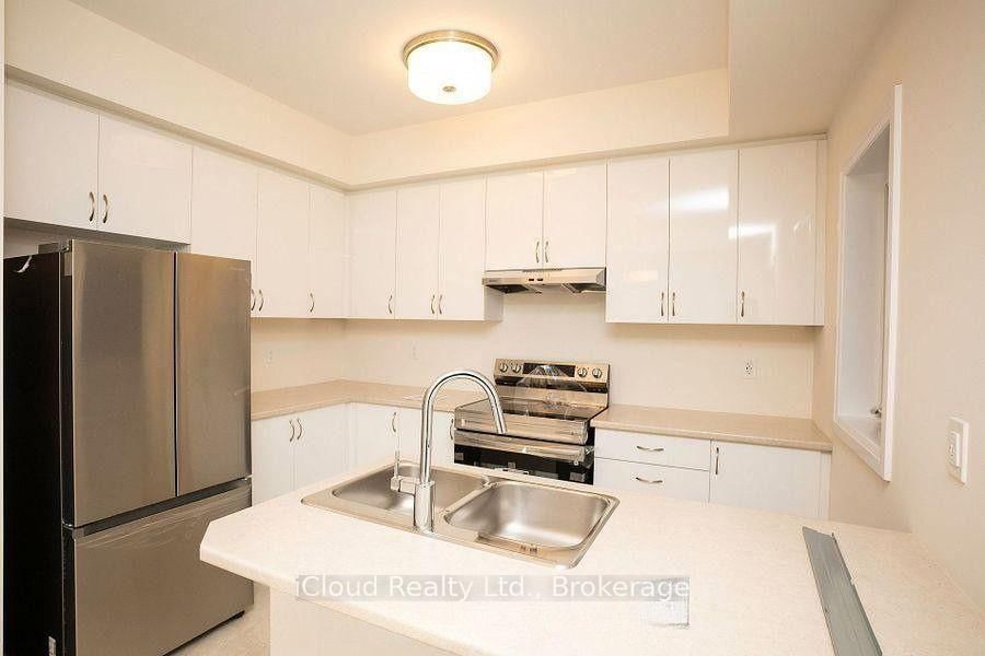 84 Fieldridge Crescent - Photo 4