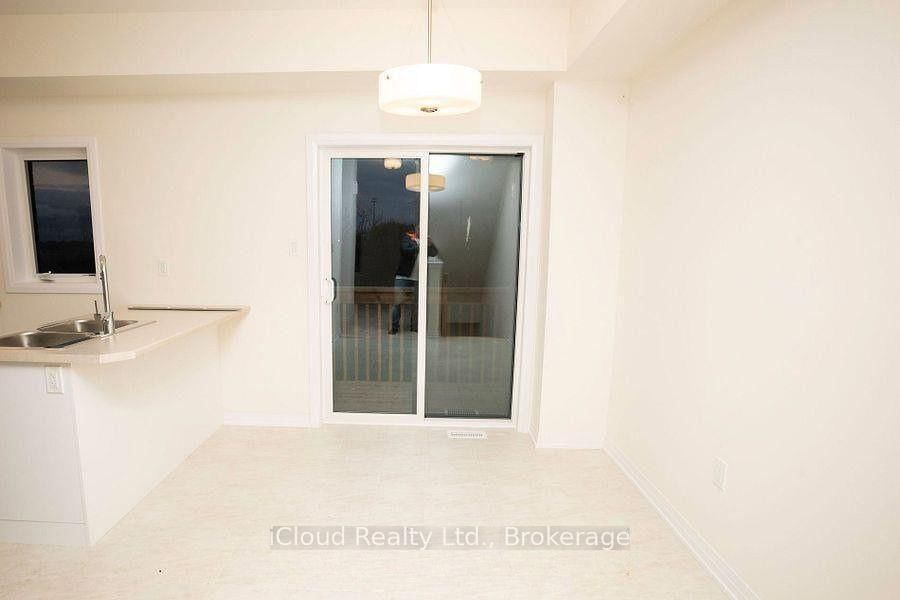 84 Fieldridge Crescent - Photo 5