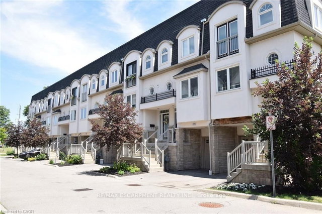 2458 Scholars Common