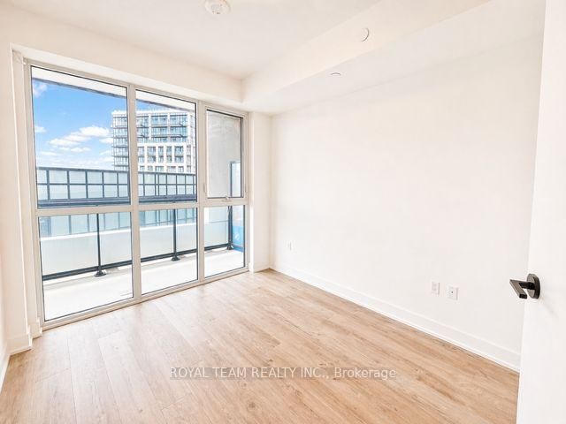 60 George Butchart Drive, Unit 409 - Photo 14