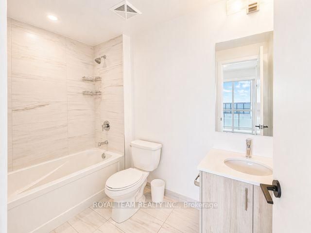 60 George Butchart Drive, Unit 409 - Photo 17