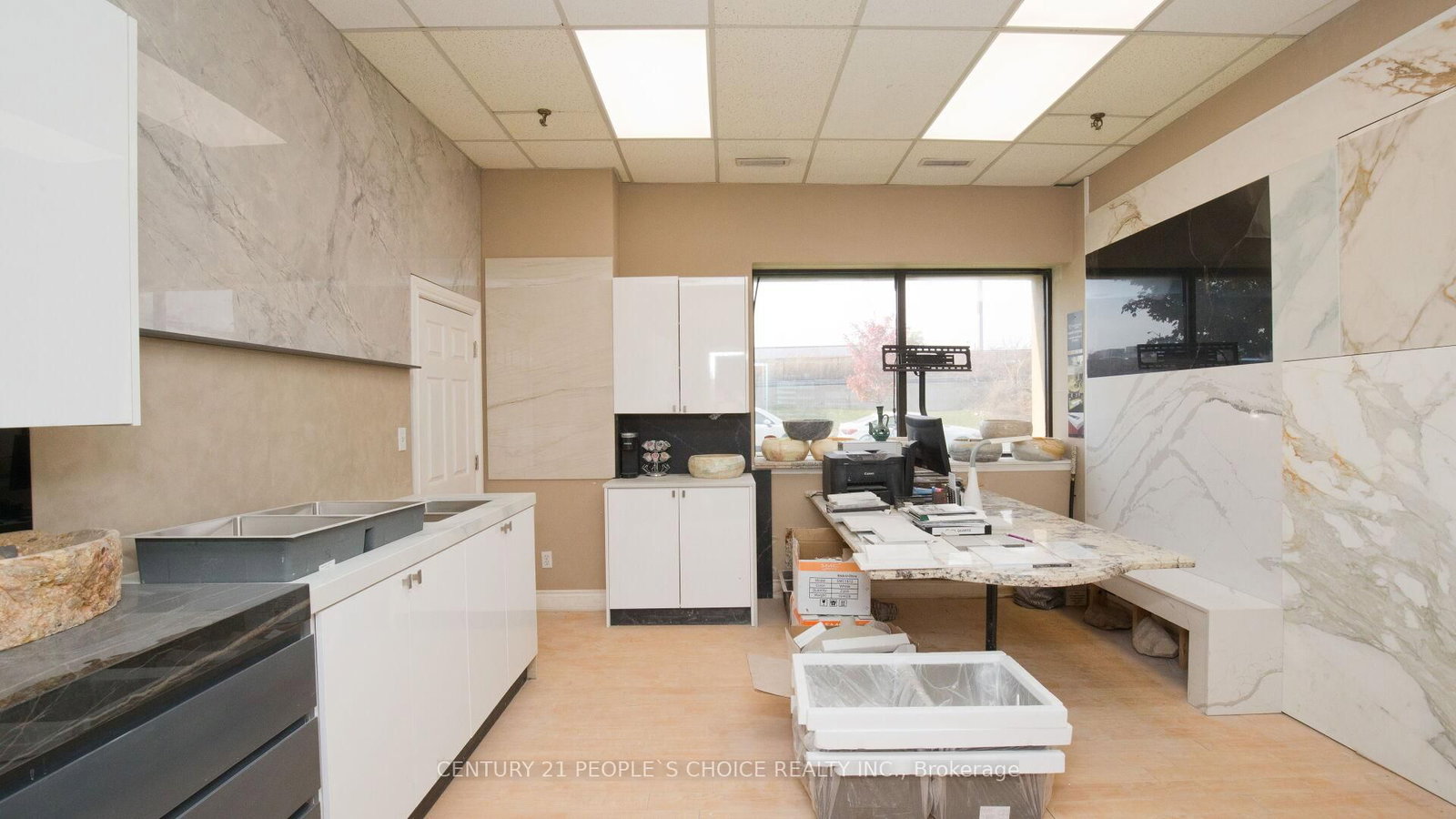 63 Torbarrie Road, Unit 01 - Photo 16