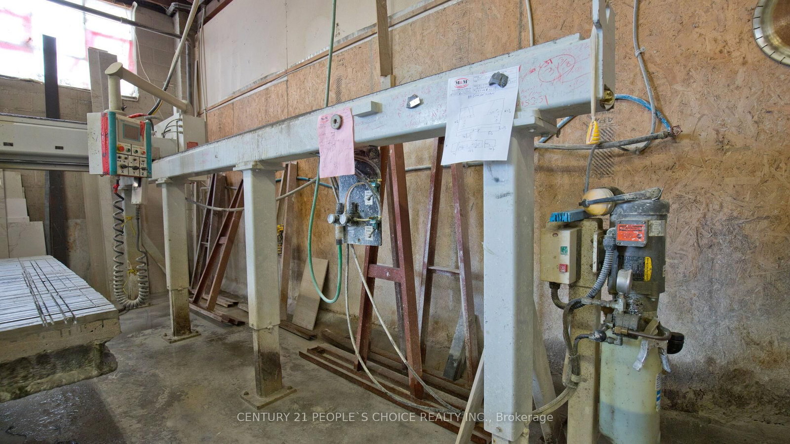 63 Torbarrie Road, Unit 01 - Photo 31