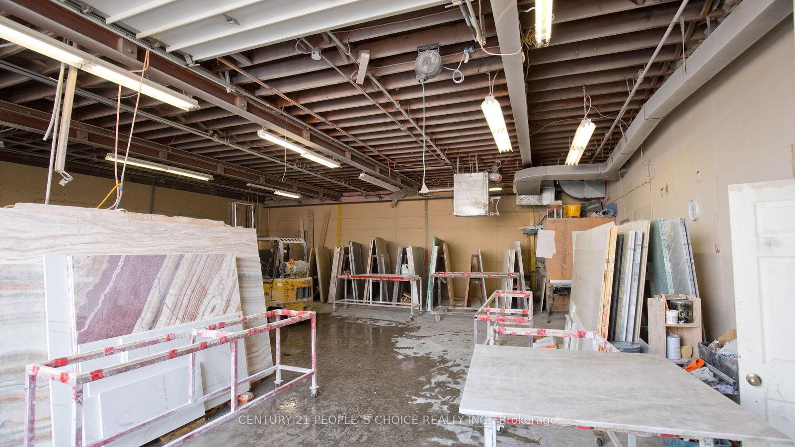 63 Torbarrie Road, Unit 01 - Photo 38