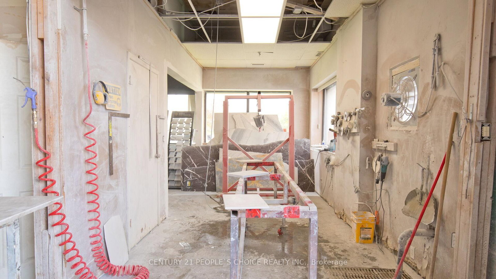 63 Torbarrie Road, Unit 01 - Photo 41