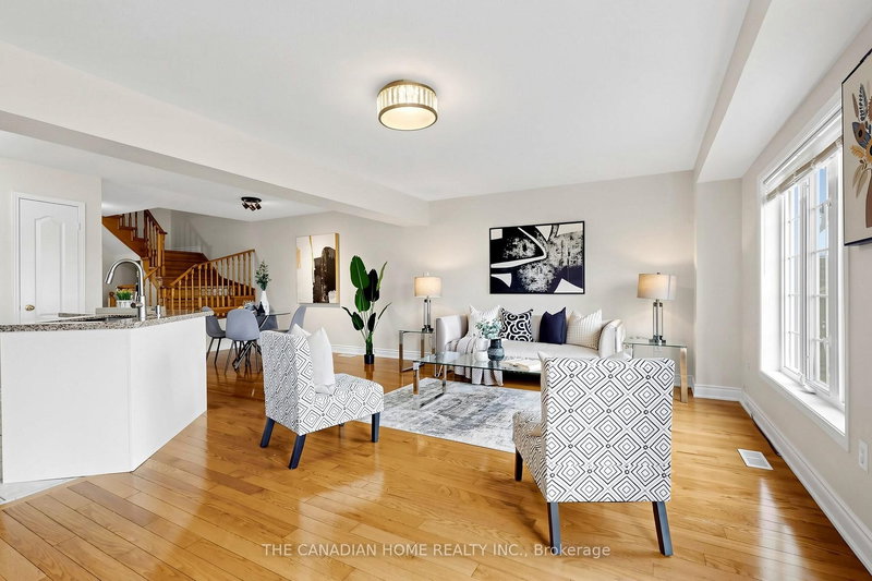 3470 Angel Pass Dr, Mississauga, L5M 7N4 | Image 3