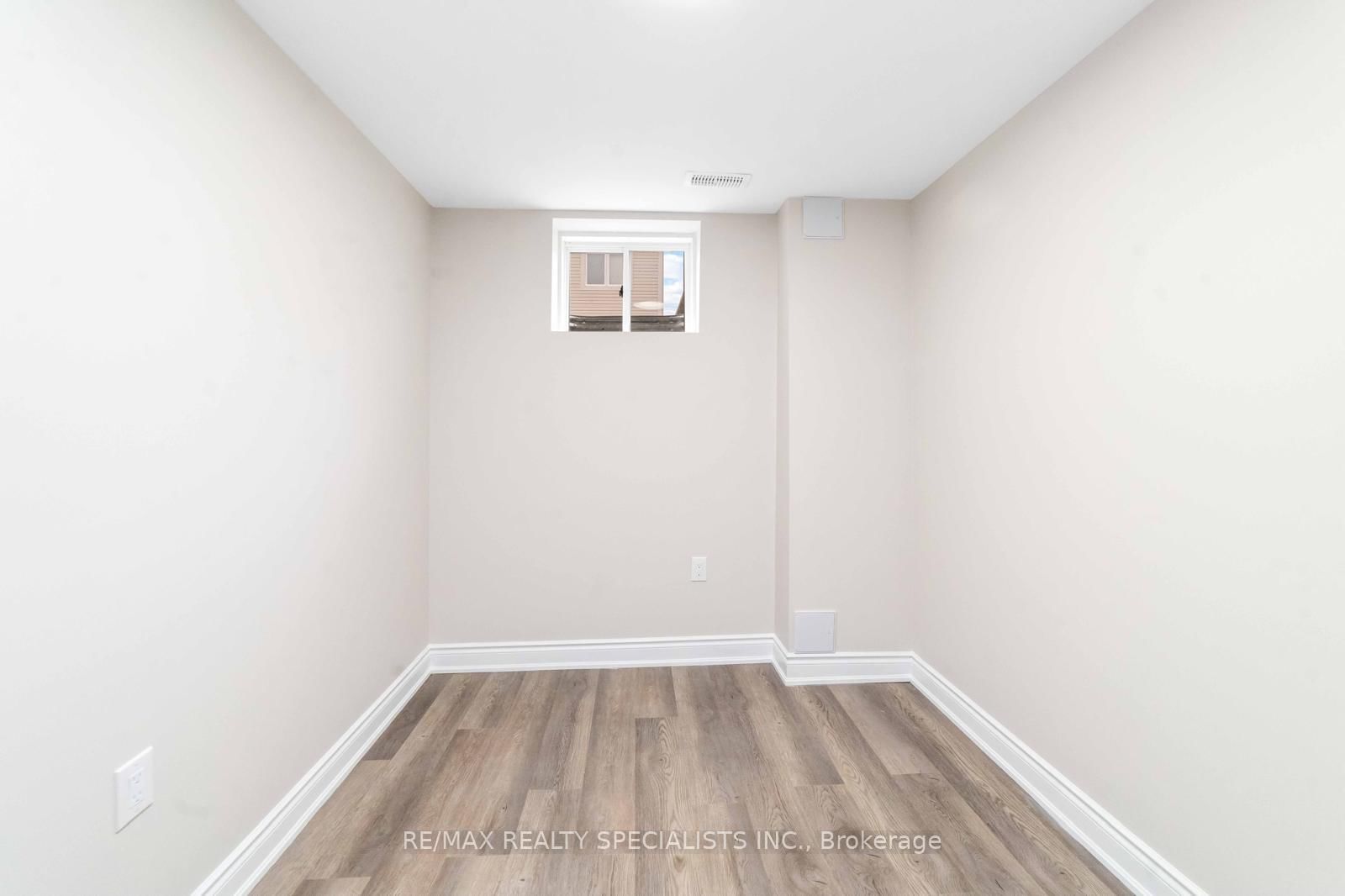 98 Benhurst Crescent, Unit Bsmt - Photo 12