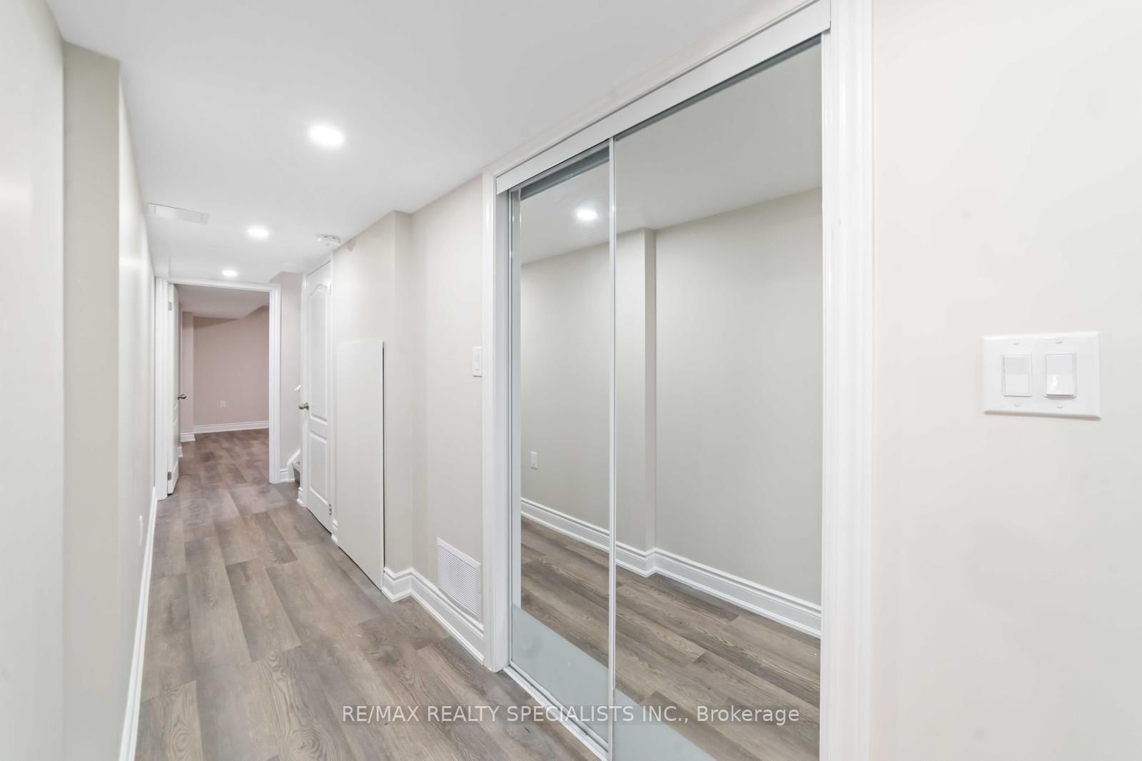 98 Benhurst Crescent, Unit Bsmt - Photo 14