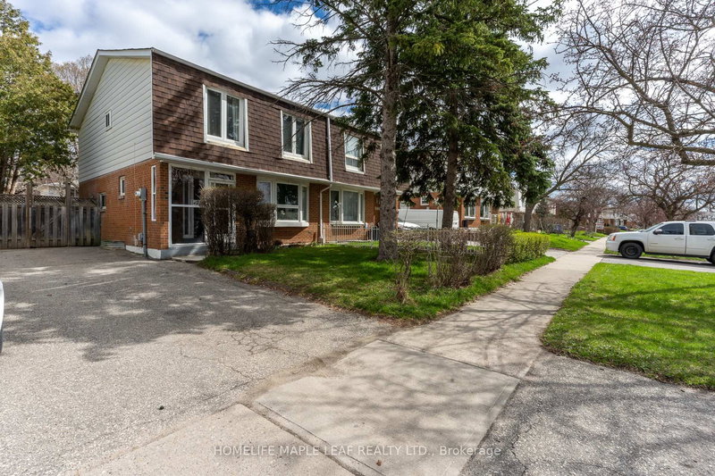 148 Hansen Rd N, Brampton, L6V 2G6 | Image 2