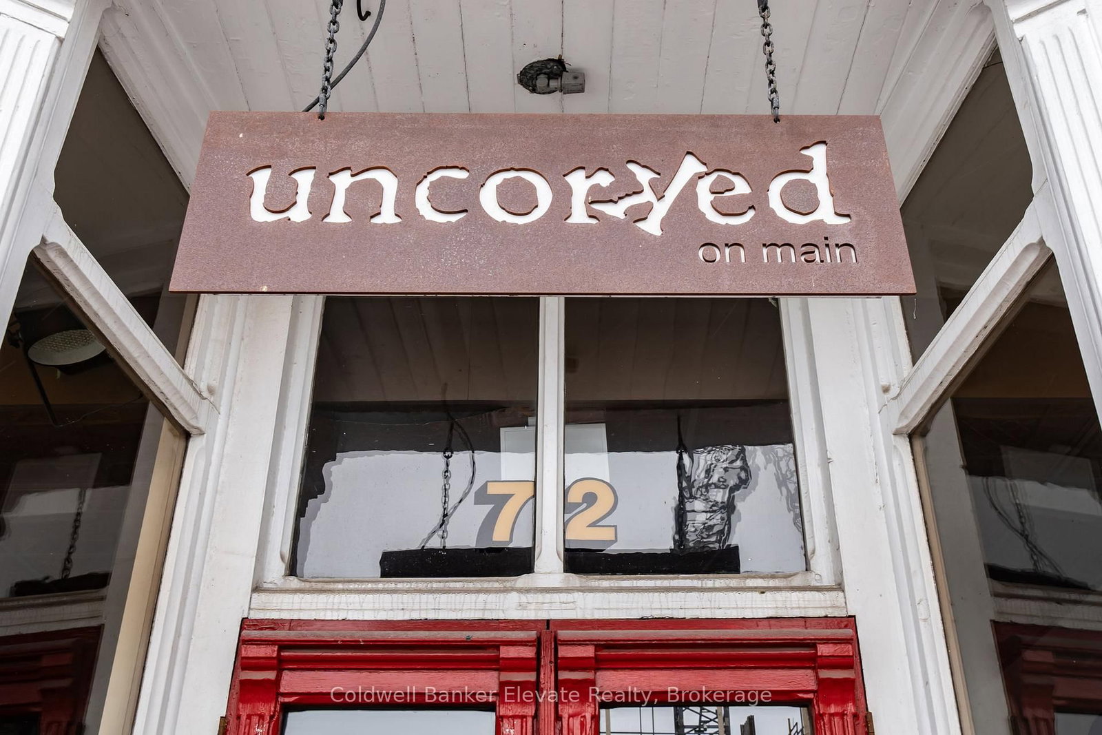 72 Main Street S - Photo 4