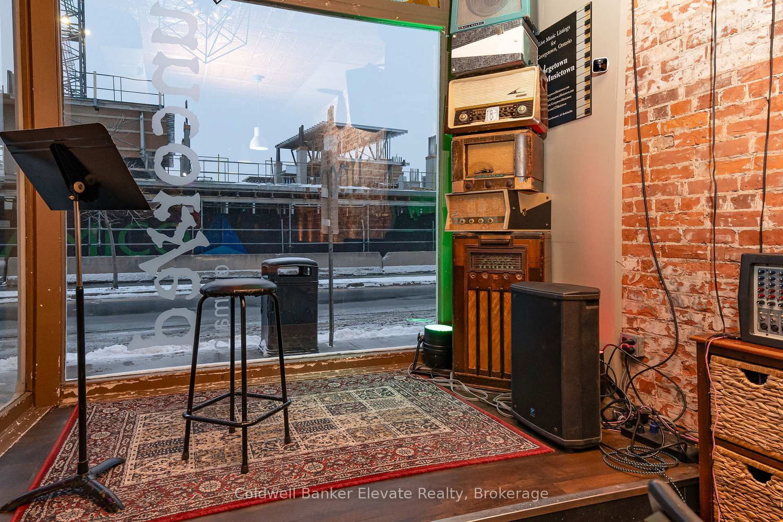 72 Main Street S - Photo 6