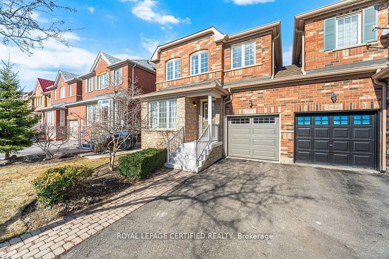 3478 Covent Cres, Mississauga, L5M 7K7 | Image 2