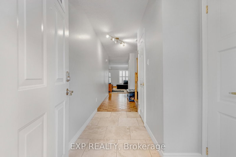 31 - 750 Burnhamthorpe Rd E, Mississauga, L4Y 2X3 | Image 2
