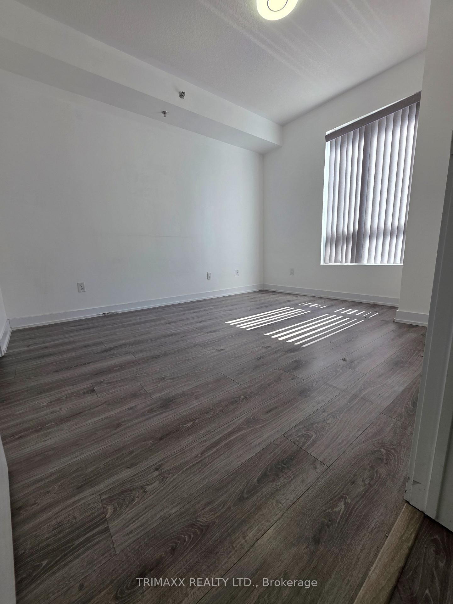 2486 Old Bronte Road NE, Unit 202 - Photo 13